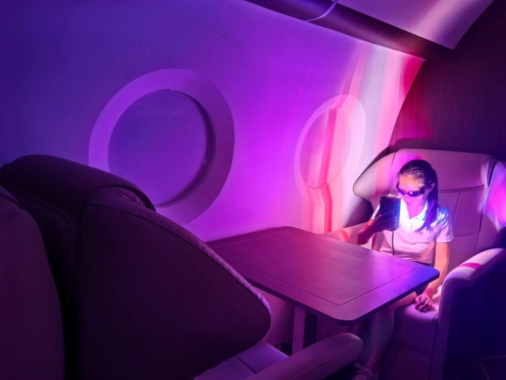 EMG Sweet Aurora Red Light Therapy SA001 018 7